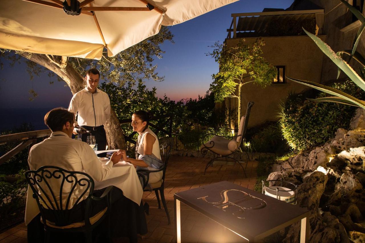 Monastero Santa Rosa Hotel & Spa Конка деи Марини Екстериор снимка