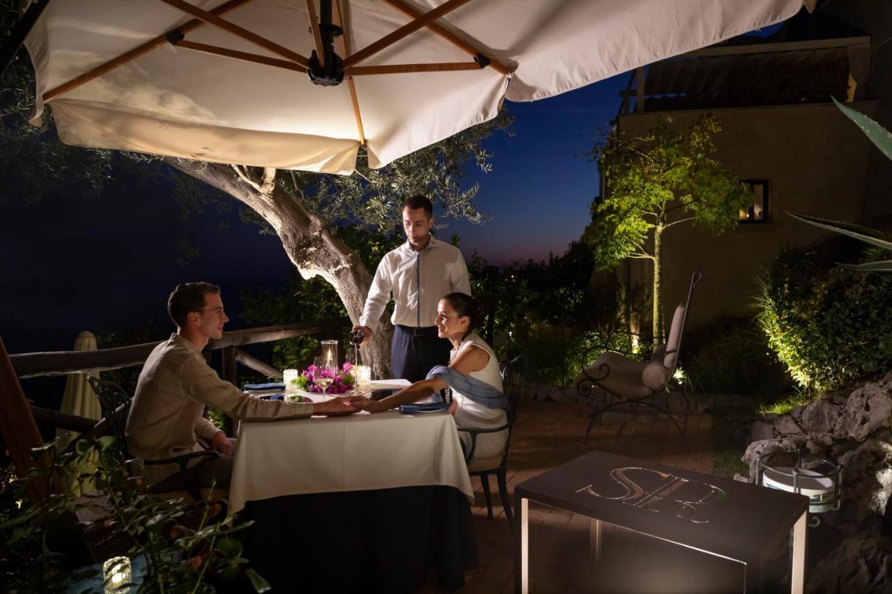 Monastero Santa Rosa Hotel & Spa Конка деи Марини Екстериор снимка