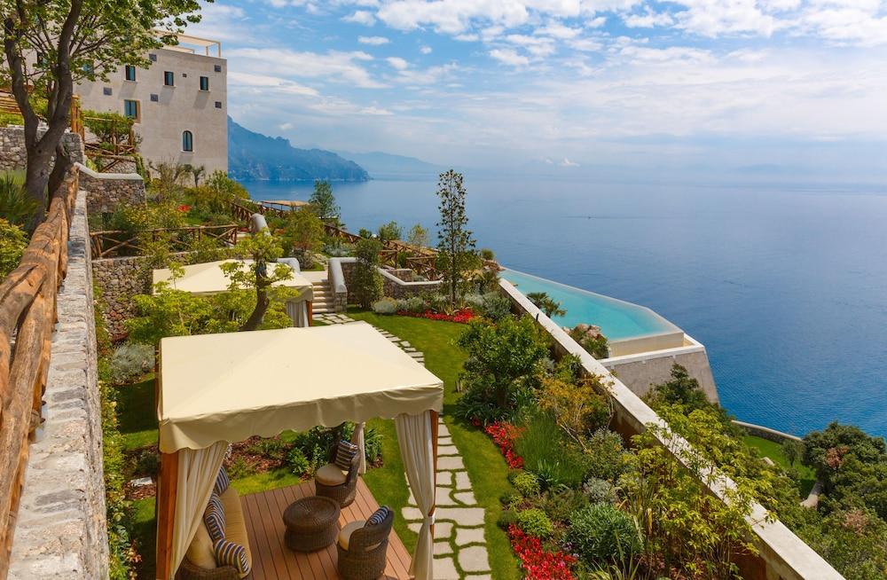Monastero Santa Rosa Hotel & Spa Конка деи Марини Екстериор снимка