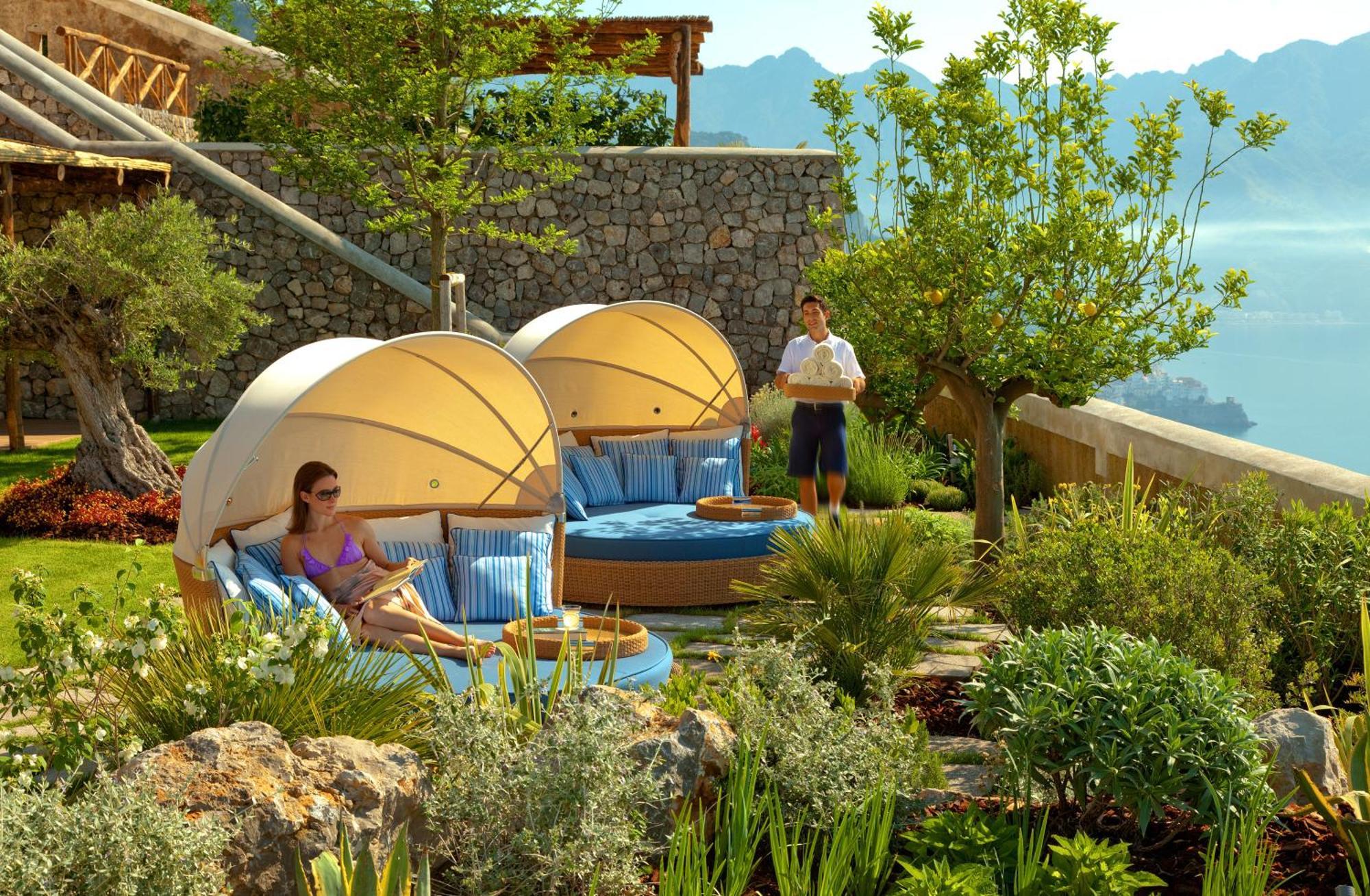 Monastero Santa Rosa Hotel & Spa Конка деи Марини Екстериор снимка