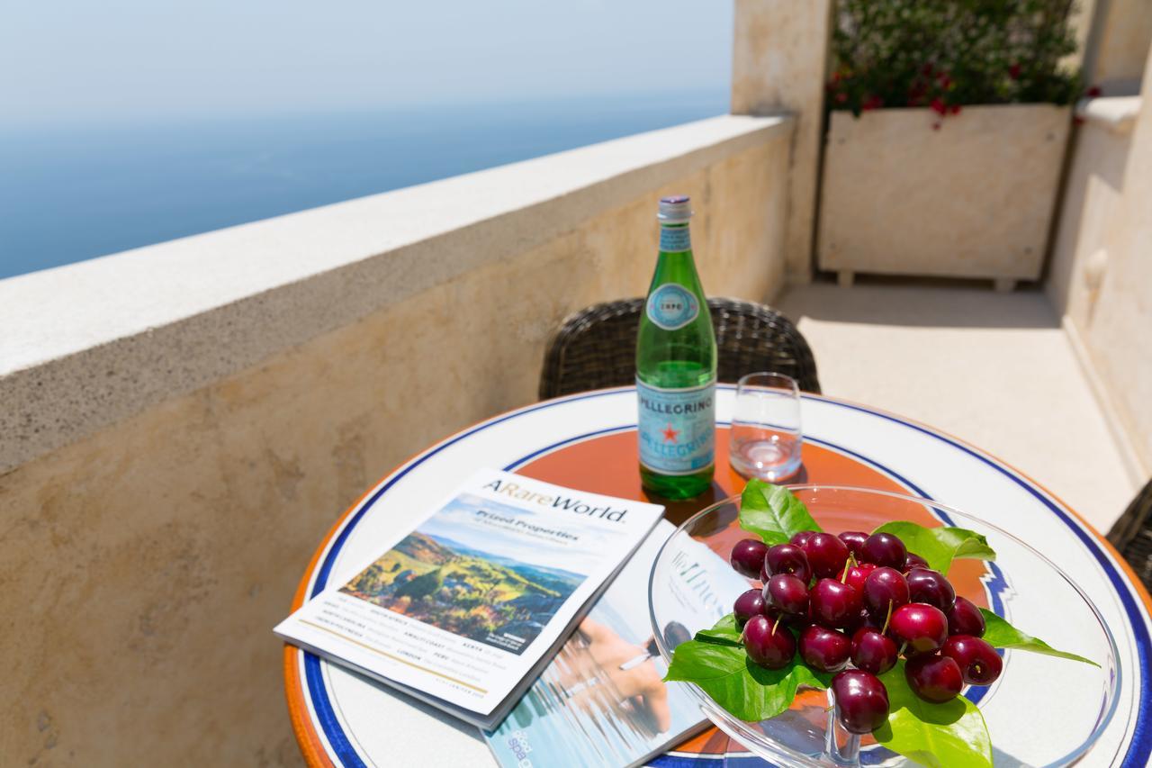 Monastero Santa Rosa Hotel & Spa Конка деи Марини Екстериор снимка