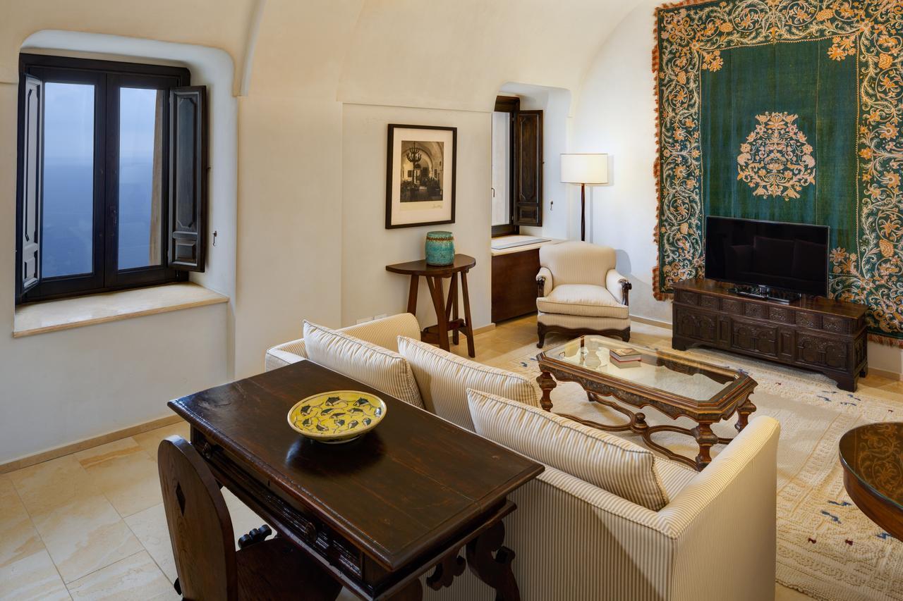 Monastero Santa Rosa Hotel & Spa Конка деи Марини Екстериор снимка