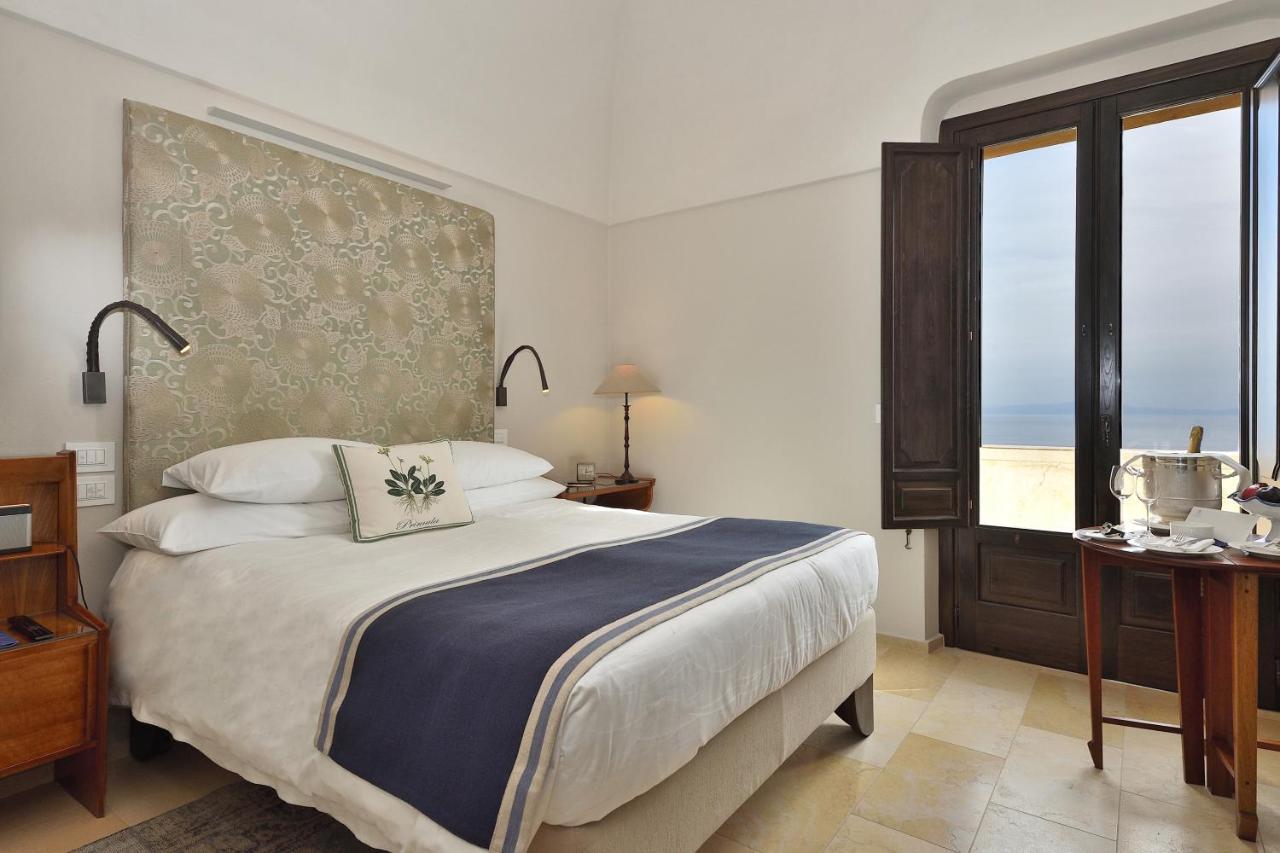 Monastero Santa Rosa Hotel & Spa Конка деи Марини Екстериор снимка