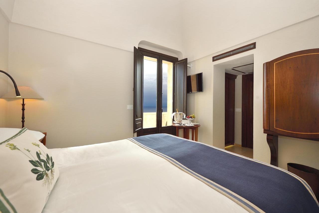 Monastero Santa Rosa Hotel & Spa Конка деи Марини Екстериор снимка